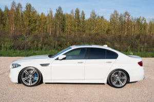 BMW M5 F10 4.4 V8 Twinpower Turbo 560 ZS, 680 NM