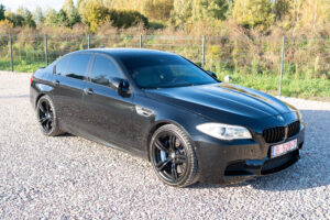 BMW M5 F10 4.4 V8 Twinpower Turbo 560 ZS, 680 NM