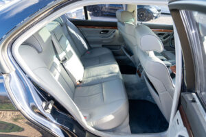 BMW E38 740i 1999 gada- Orient Blue krāsā